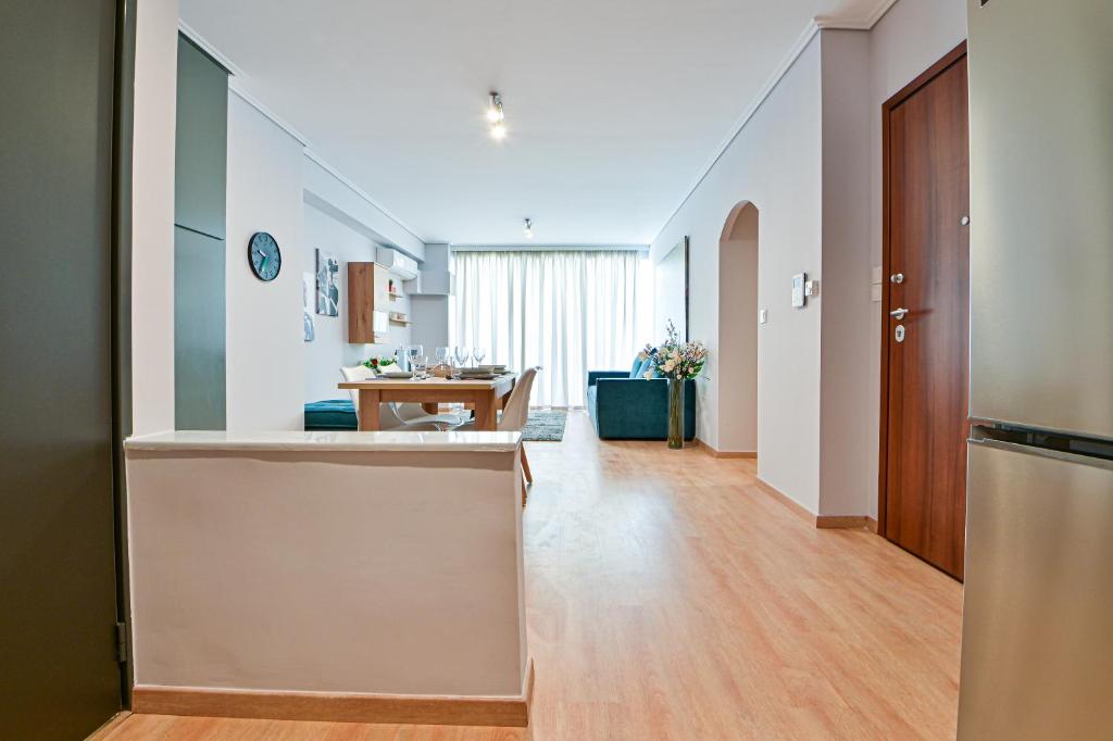 Fotografie z fotogalerie ubytování Modern flat in the heart of Port of Piraeus (D2) v destinaci Piraeus