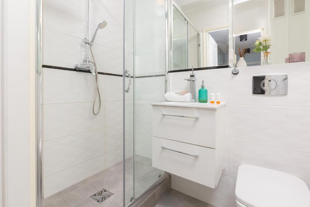 Kúpeľňa v ubytovaní Apartment Praga Afrykańska by Noclegi Renters