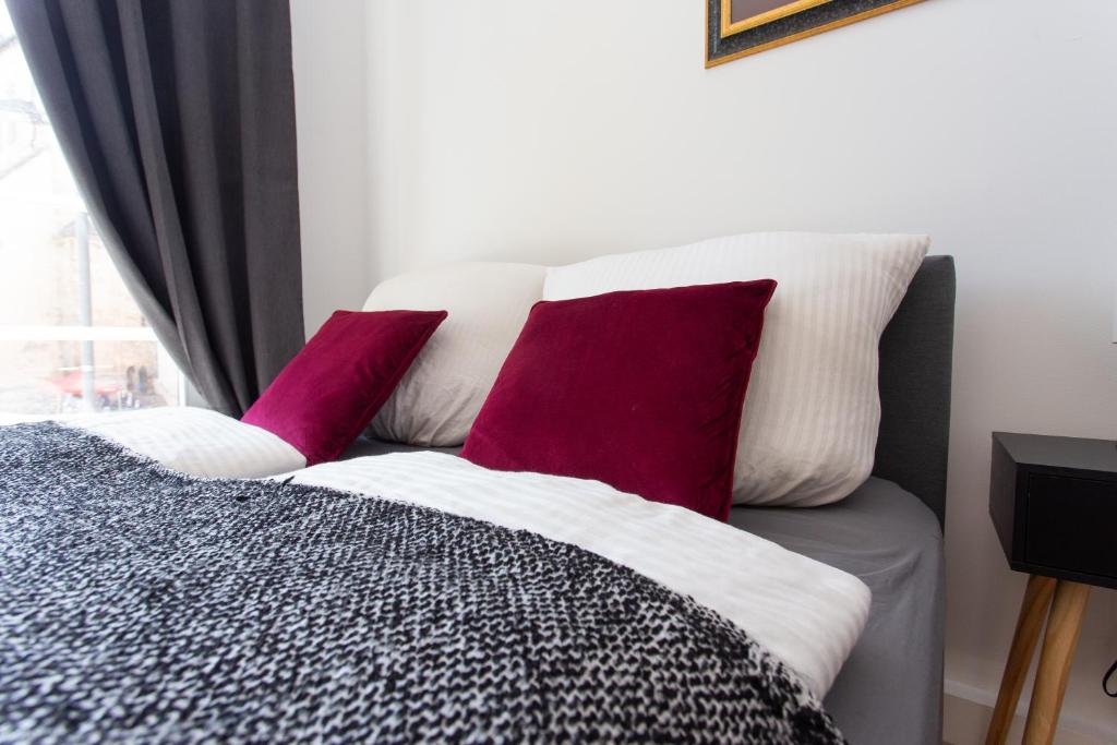 FullHouse - Halle - M14 Apartments - Marketplace - Wonderful View - Superior Studio