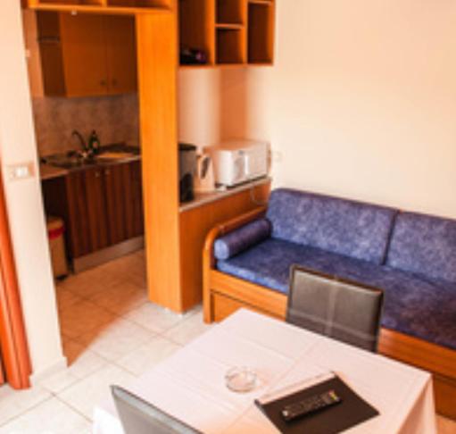 Summer Garden Αpartments & Studios - 8