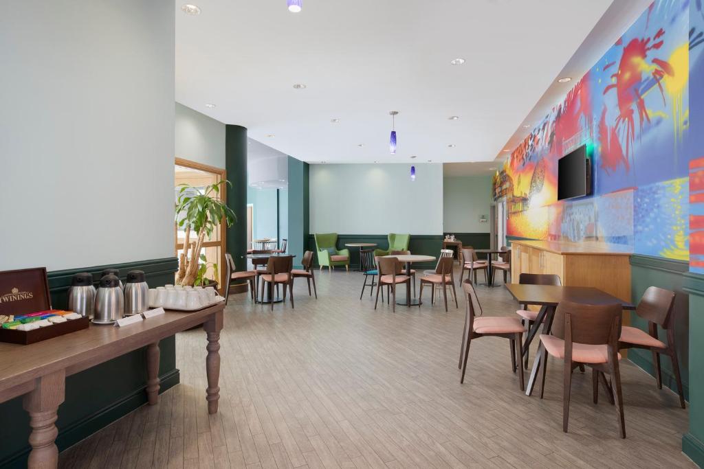 Leonardo Hotel Brighton - Resim 44