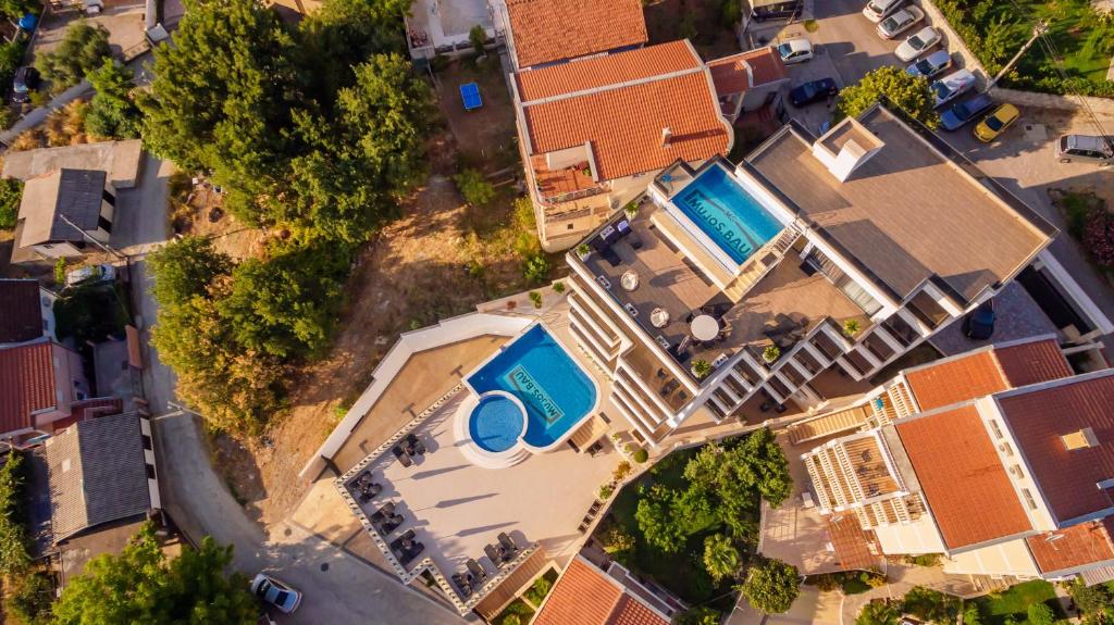 Bazén v ubytování Hotel MS nebo v jeho okolí