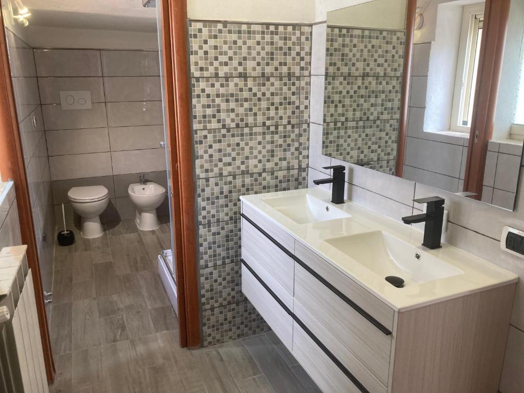 Koupelna v ubytování B&B Villa Rosa Angrisano