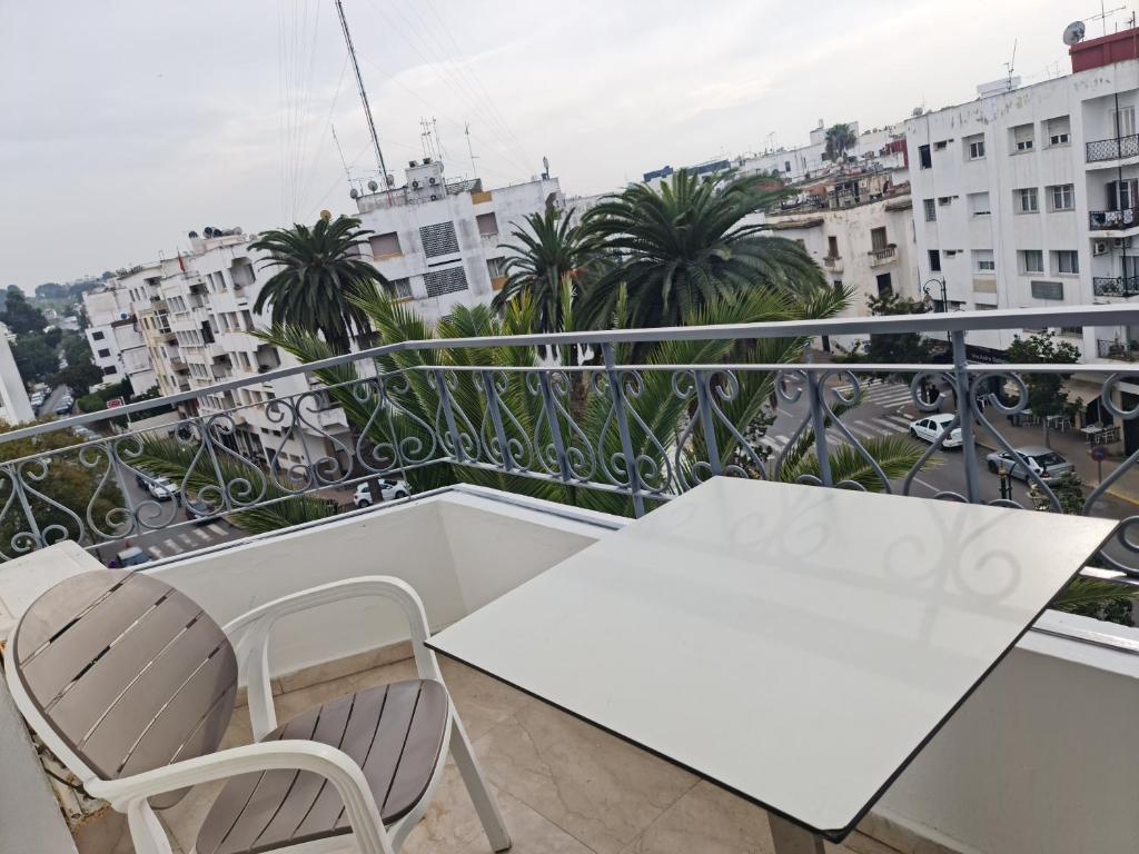 Balkón nebo terasa v ubytování Figuig Appart'Hotel