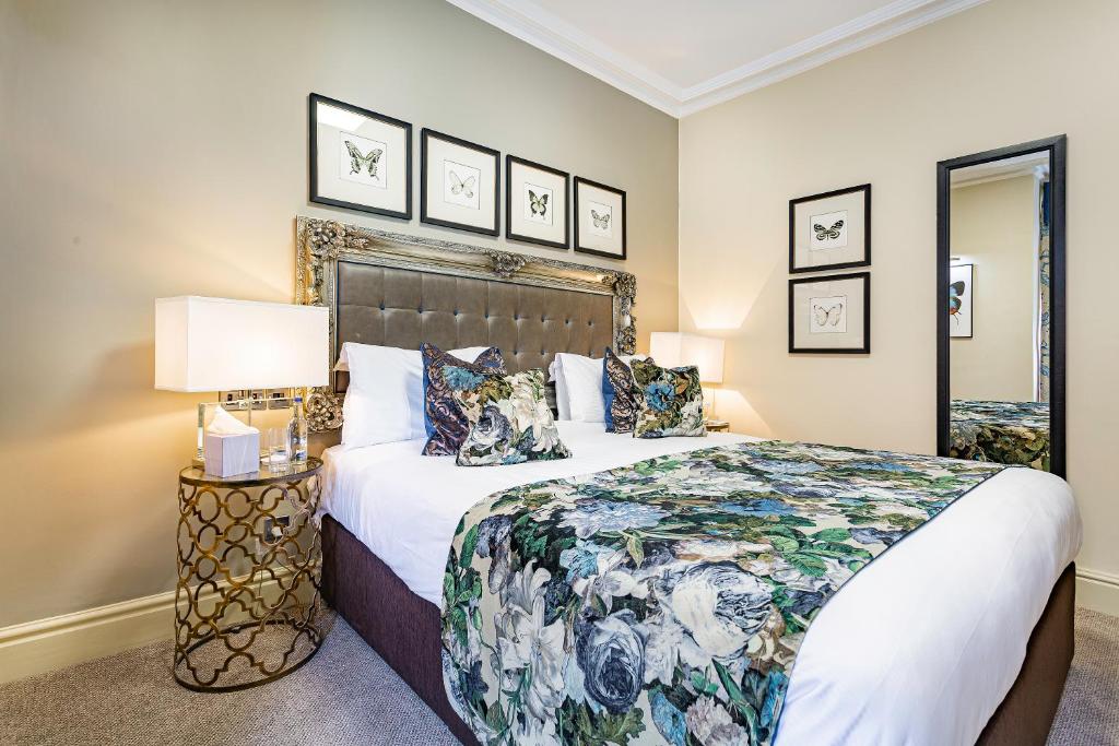 The Castle Hotel, Conwy, North Wales - 