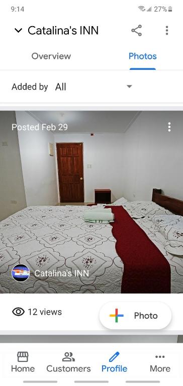 Postel nebo postele na pokoji v ubytování Catalinas inn