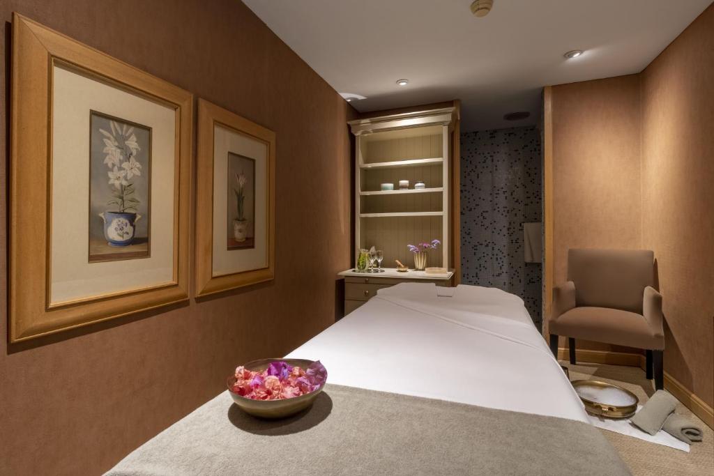 Postel nebo postele na pokoji v ubytování Royal Savoy - Ocean Resort - Savoy Signature