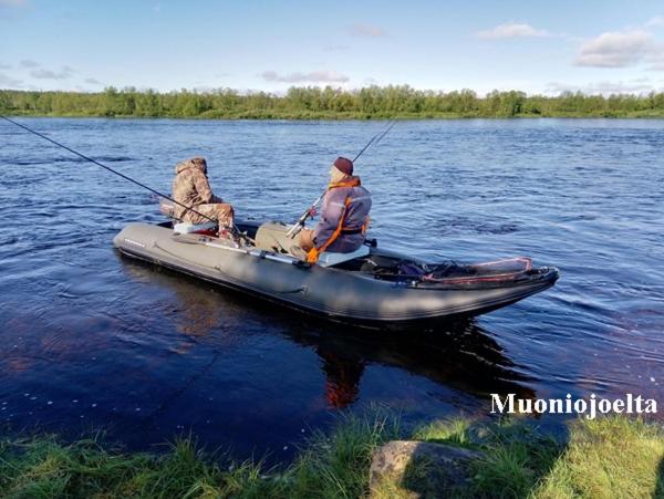 Výhled na řeku, která protéká v blízkosti ubytování v soukromí