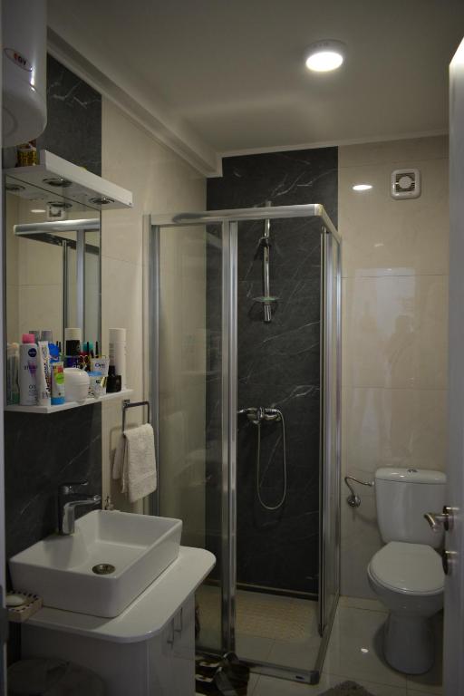 Koupelna v ubytování Apartmani K&V