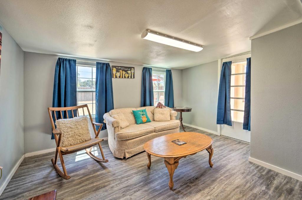 Lubbock Home Furnished Patio Less Than 5 Mi to Dtwn! - Housity
