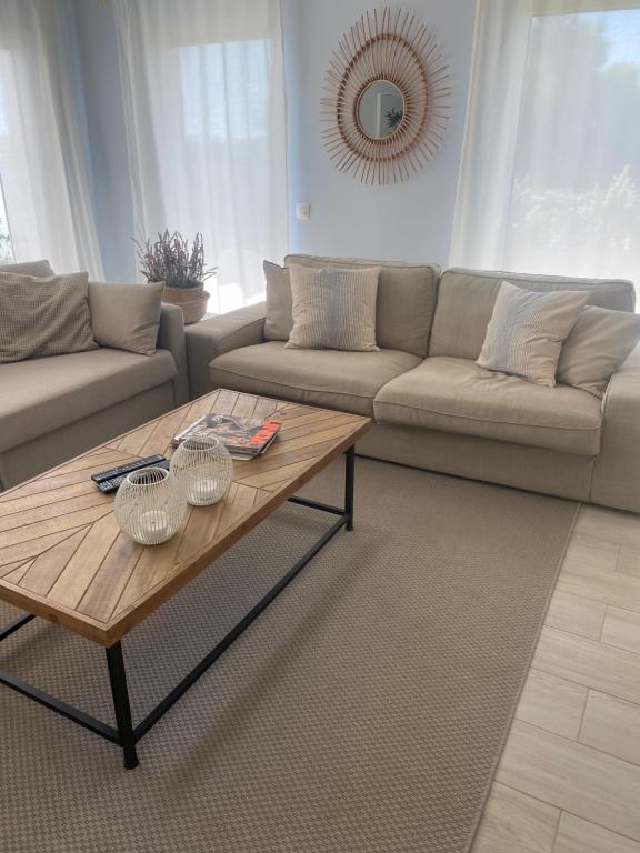 Uma área de estar em Casa da Mondina Comporta