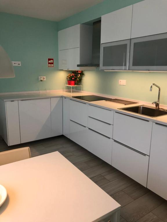 A cozinha ou cozinha compacta de Casa da Mondina Comporta