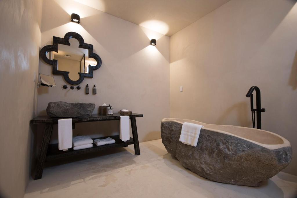 Koupelna v ubytování Hotel Amatte San Miguel de Allende