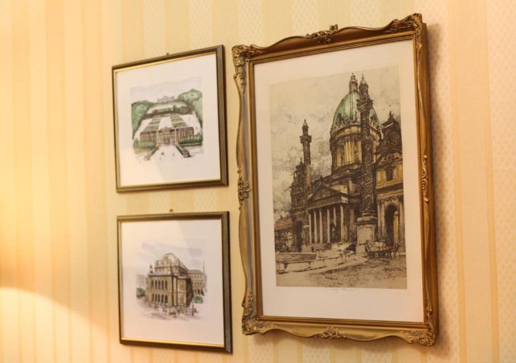 Pension Opera Suites I Self Check In