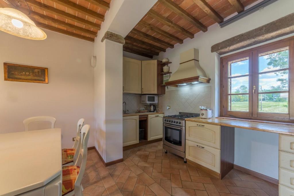Kuchyň nebo kuchyňský kout v ubytování Borgo da Vinci
