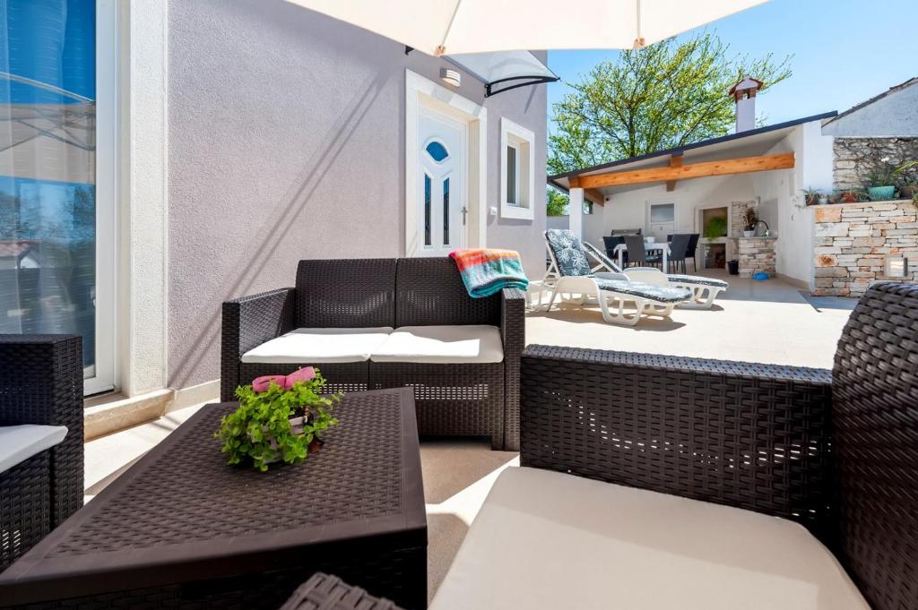 Część wypoczynkowa w obiekcie Holiday Home Fradelani