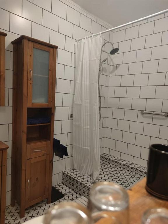 A bathroom at Wagner Apartman Tata