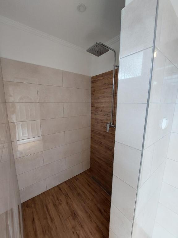Koupelna v ubytování Cserke Apartmanház