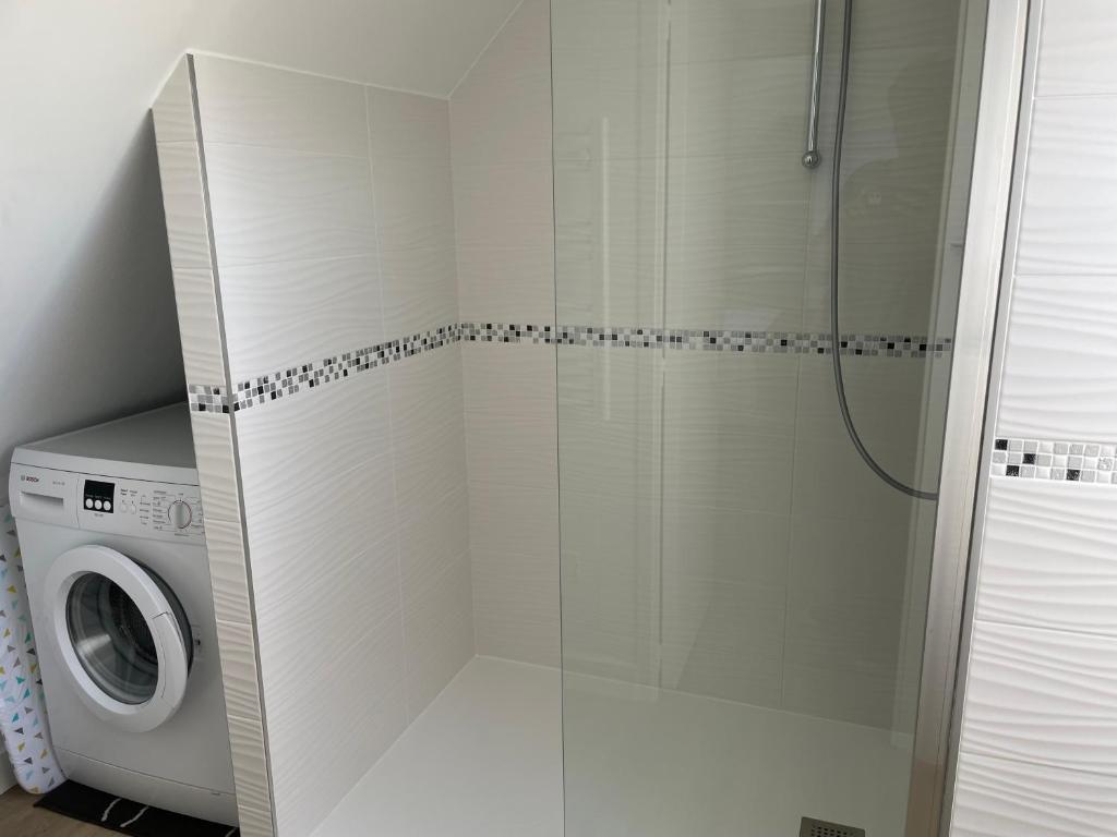 Koupelna v ubytování Appartement T3 vue mer Sauzon balcon et parking privé