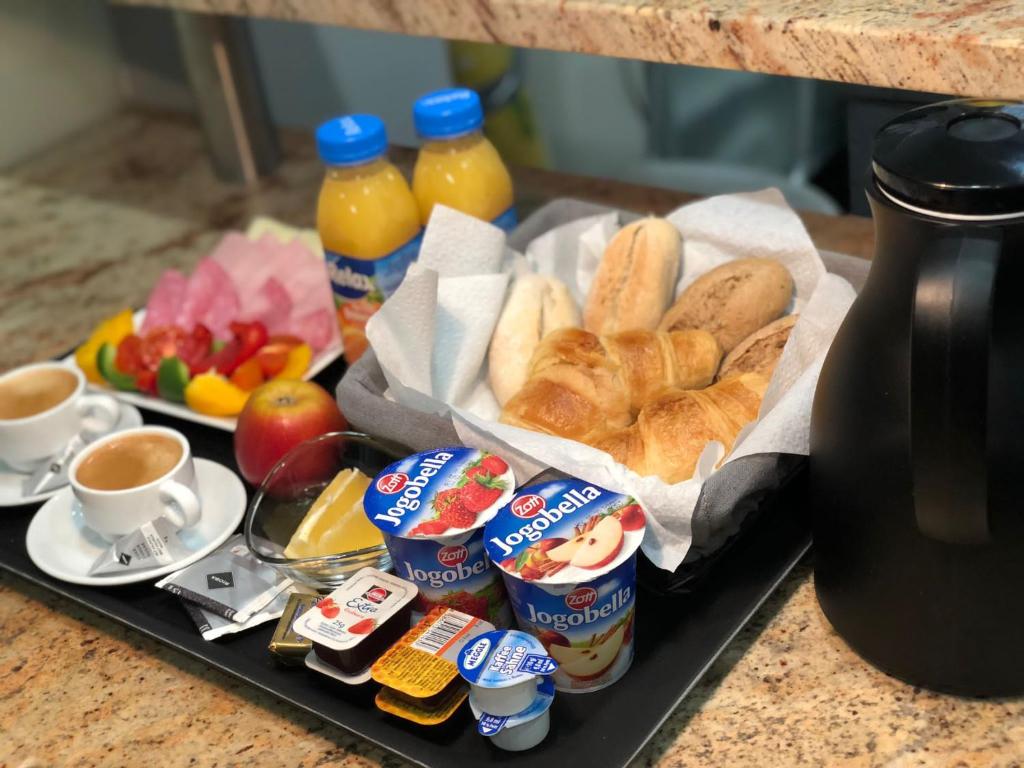 Cibo presso l'appartamento o nelle vicinanze