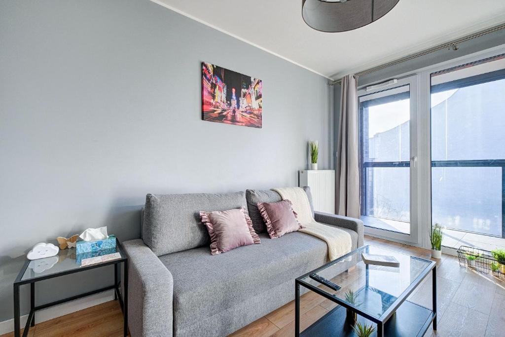 Szwedzka 4 Studio + balcony, Warsaw (updated prices 2024)