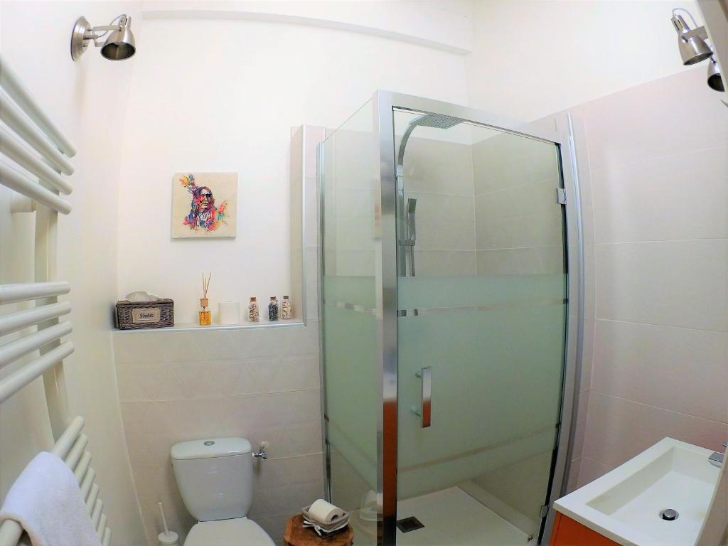 La Villa Carcassonne, Chambres d hôtes, B&B, face à la Cité Médiévale - 5