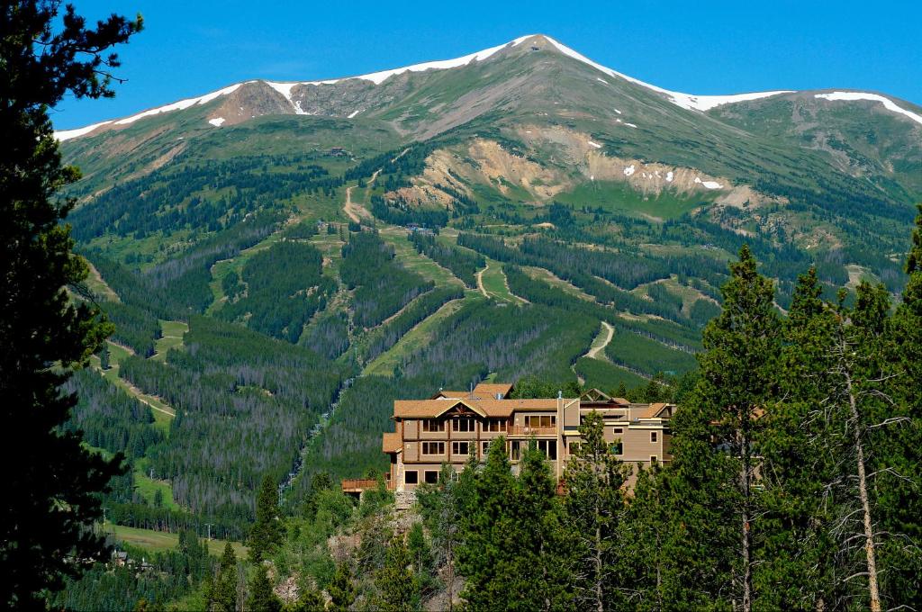 a building on the side of a mountain at The Lodge at Breckenridge in Breckenridge