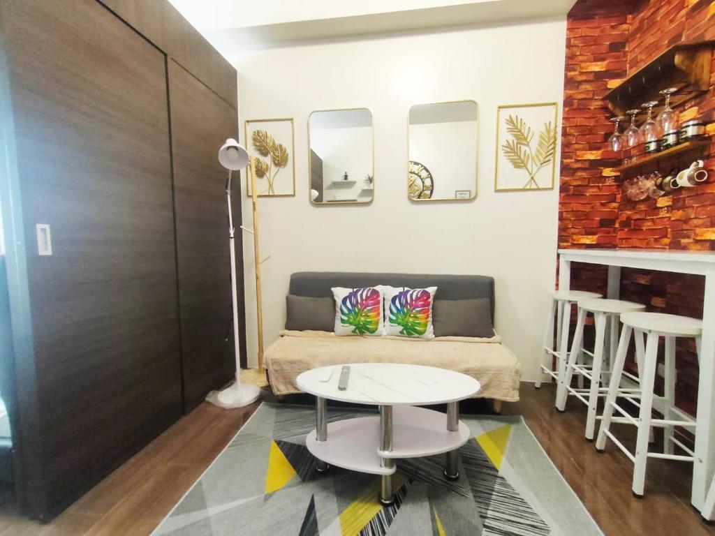 Fully Furnished 1 Bedroom at SMDC Air Residence with Balcony City View