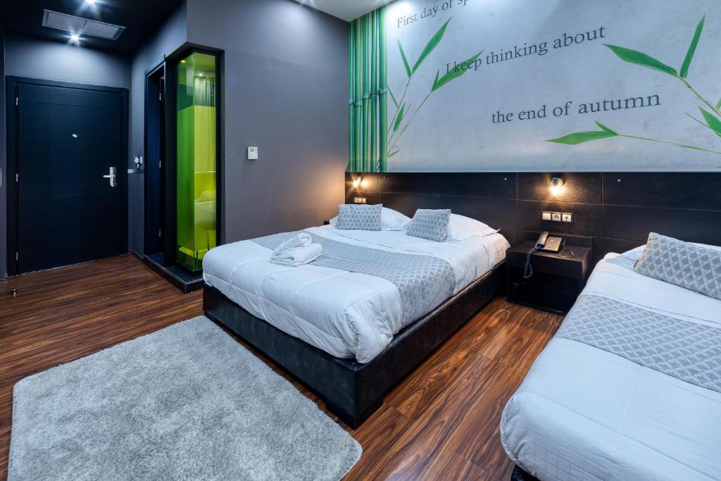 Gallery Art Hotel - 10