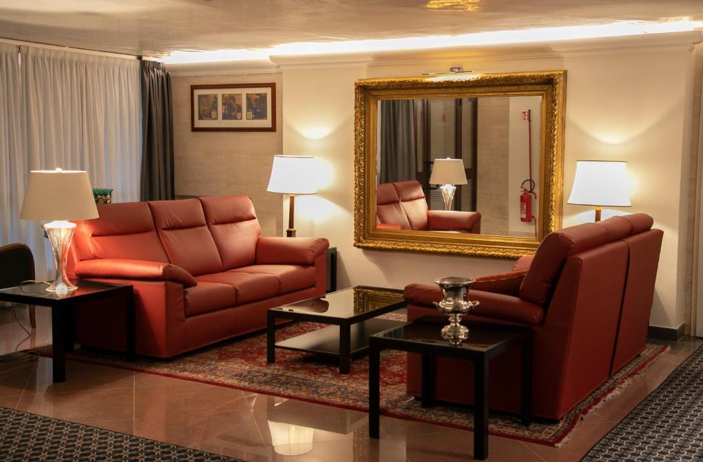 Gemelli Hotel - Resim 9