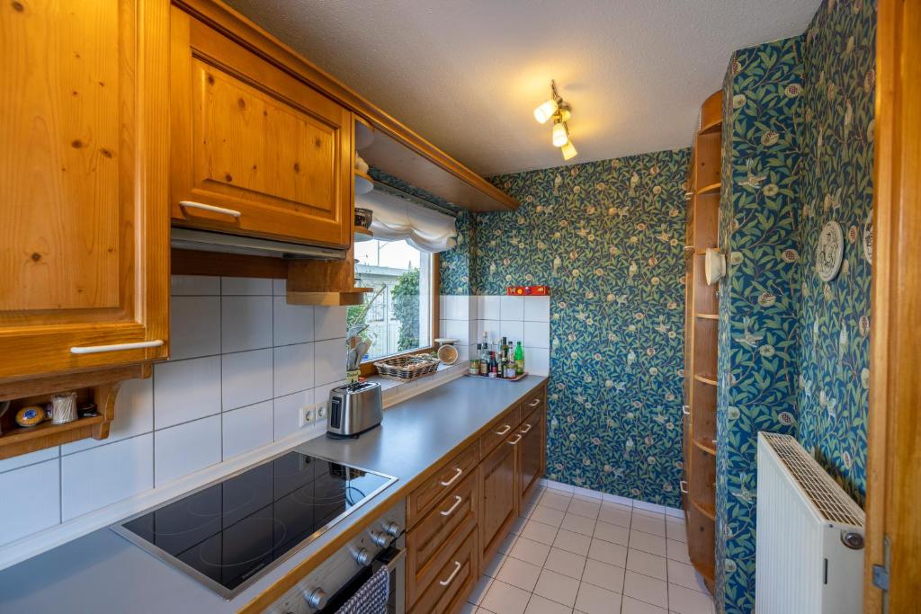 Kuchyň nebo kuchyňský kout v ubytování Exklusives Josenhaus mit See- und Alpenblick & Gartensauna