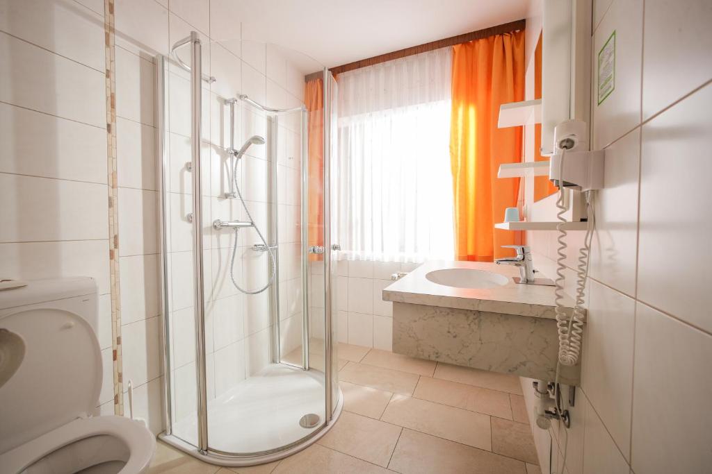 Koupelna v ubytování Hotel Mönichwalderhof