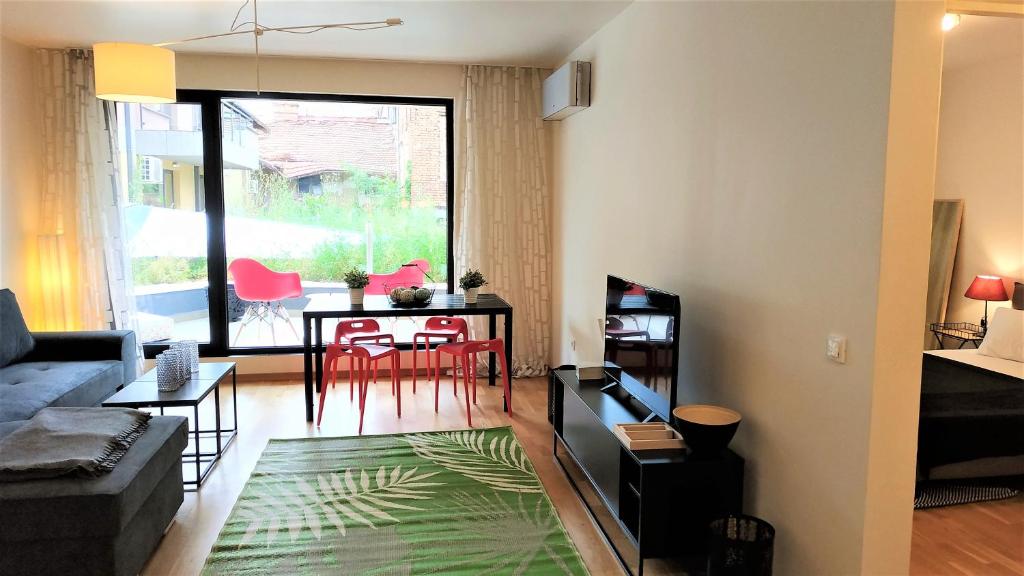 Baratero Club Apartments Underground Parking and eCars station - One-Bedroom Apartment