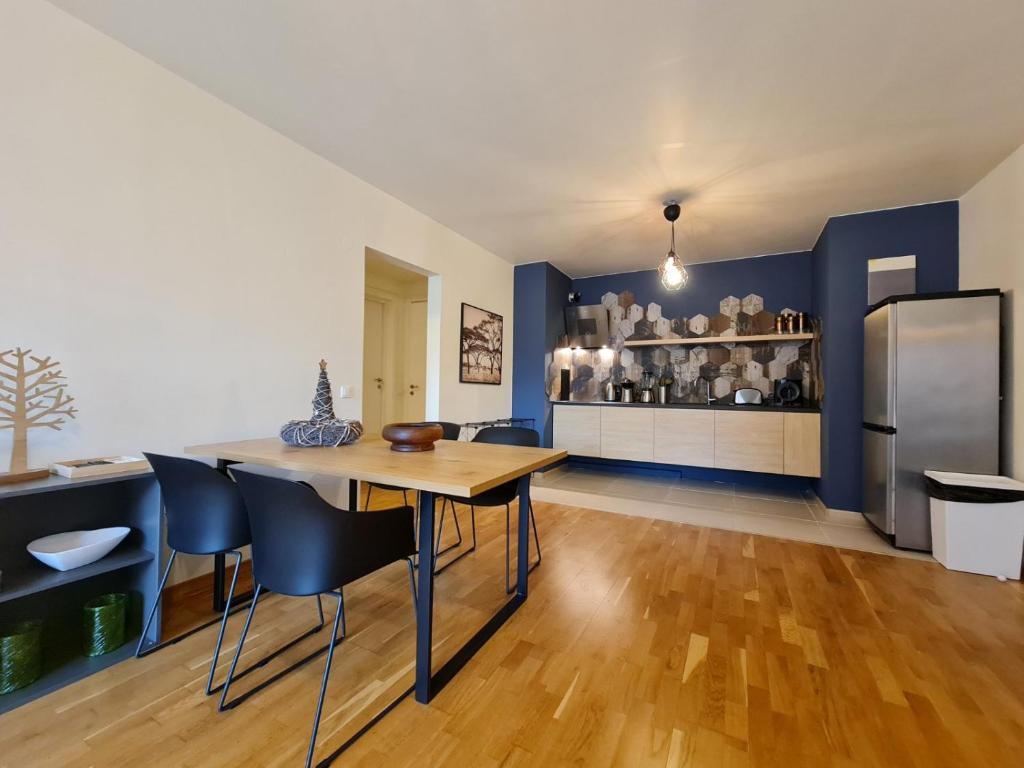 Baratero Club Apartments Underground Parking and eCars station - One-Bedroom Apartment