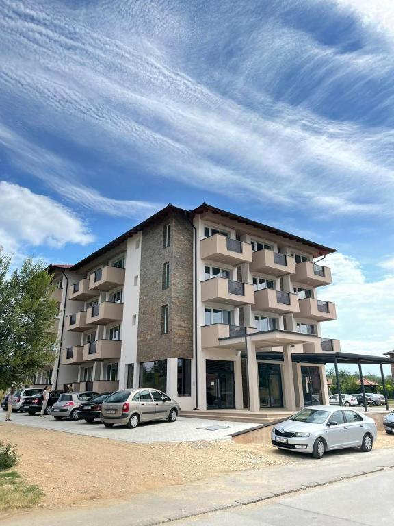 Budova, kde se aparthotel nachází
