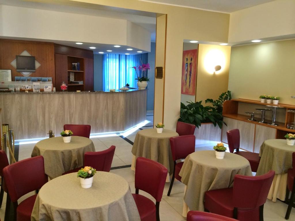 Restaurace v ubytování Hotel Arcobaleno