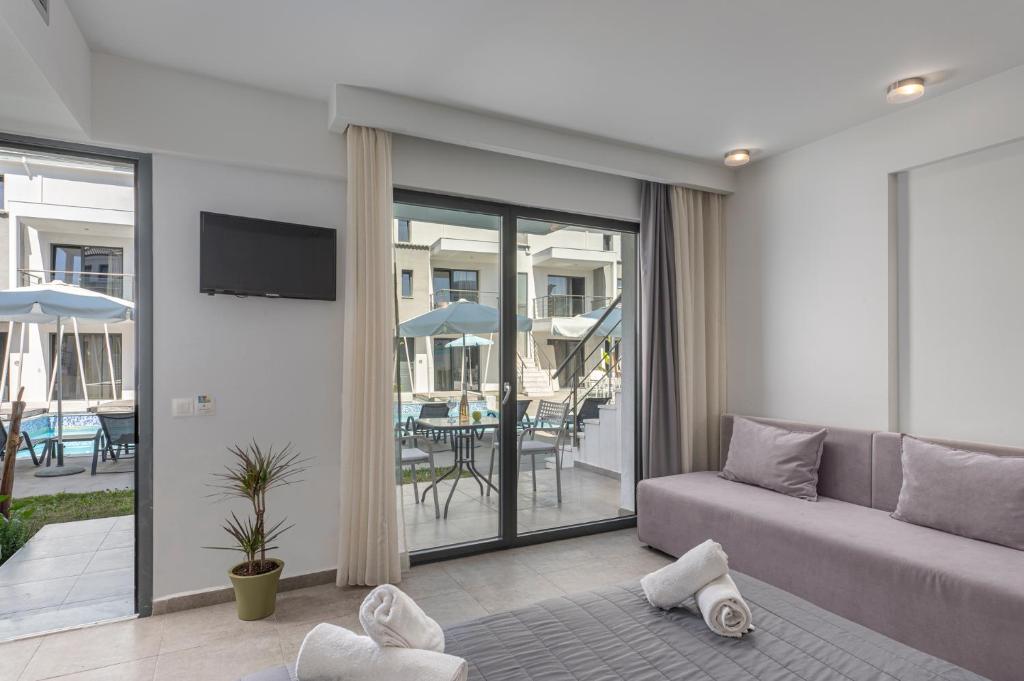 Adonis Luxury Village - 7