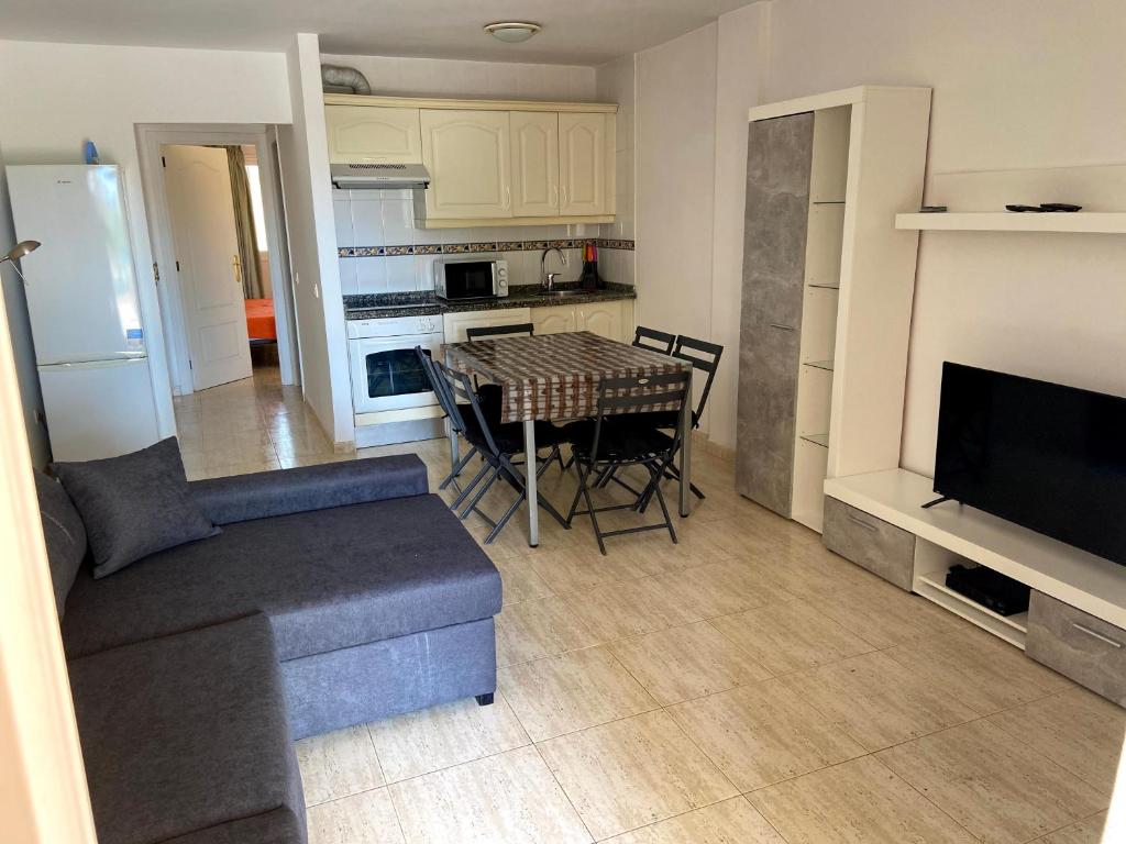 Kuchyň nebo kuchyňský kout v ubytování Costa adeje Playa fanabe oasis dakota