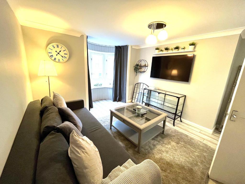 Area soggiorno di Superb 2 Bed Apartment in Finnieston, Close to SEC, Hydro and City Centre