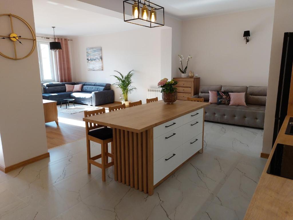 Posedenie v ubytovaní Apartament przy Jeziorku Magistrackim