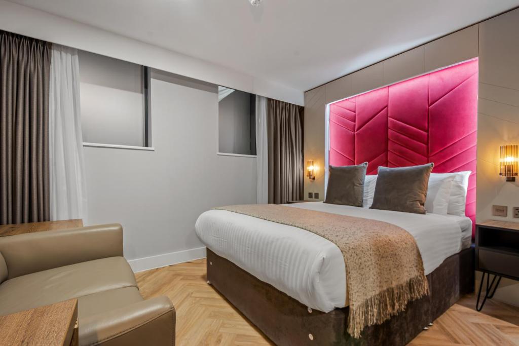 Roomzzz Newcastle City - 