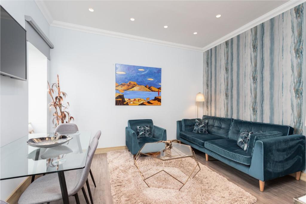The Barclay Apartment photo