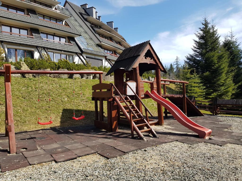 Detský kútik v ubytovaní BUTOROWY RESIDENCE Apartament "GÓRSKA ORCHIDEA"