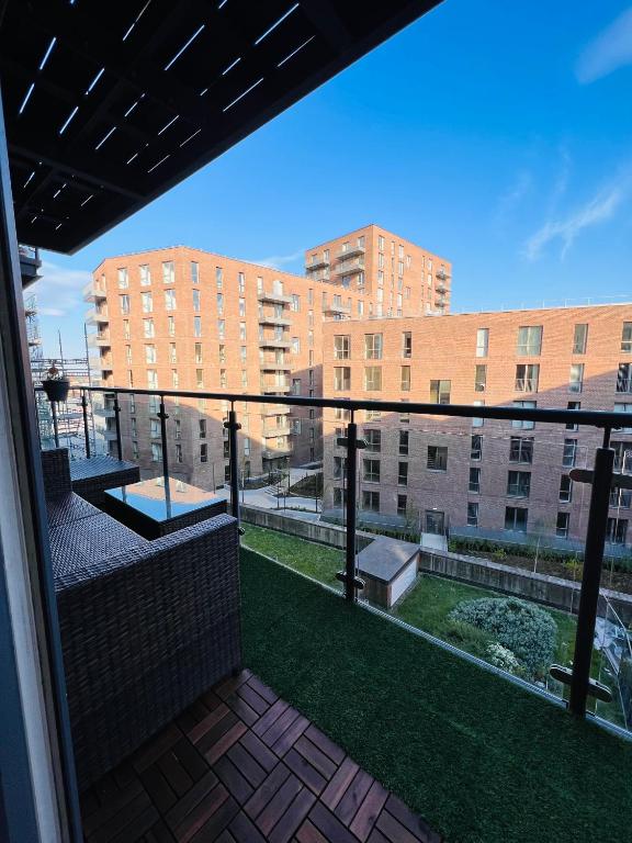 Balkón nebo terasa v ubytování Latitude Chinatown Central Apartment