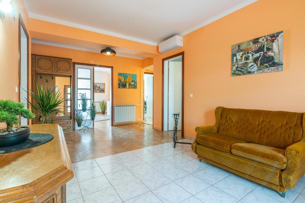 Χώρος καθιστικού στο Apartments Virna