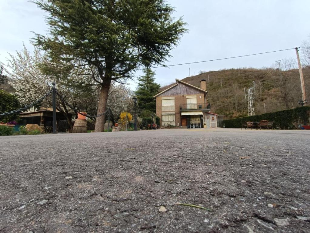 Φωτογραφία από το άλμπουμ του Villa en la Reserva de la Biosfera de Gordón σε Huergas y El Millar