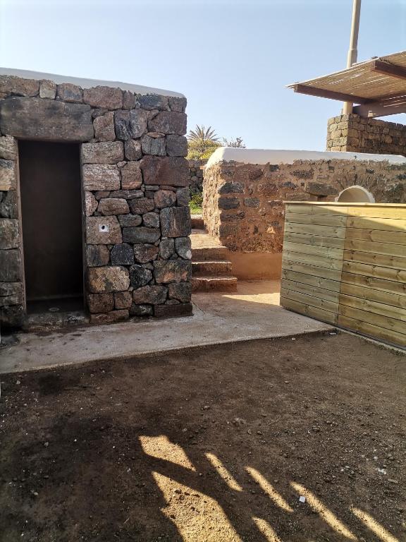 Fotografie z fotogalerie ubytování Dammuso Surya Oleandro v destinaci Pantelleria