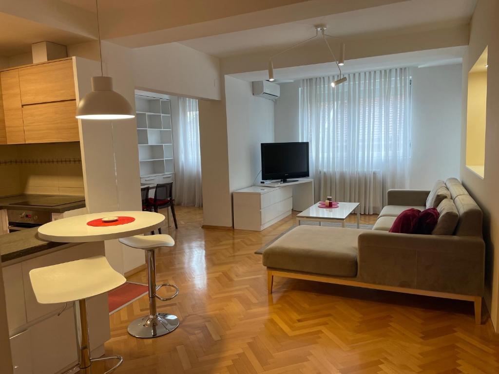 Tina Apartments - Three-Bedroom Apartment