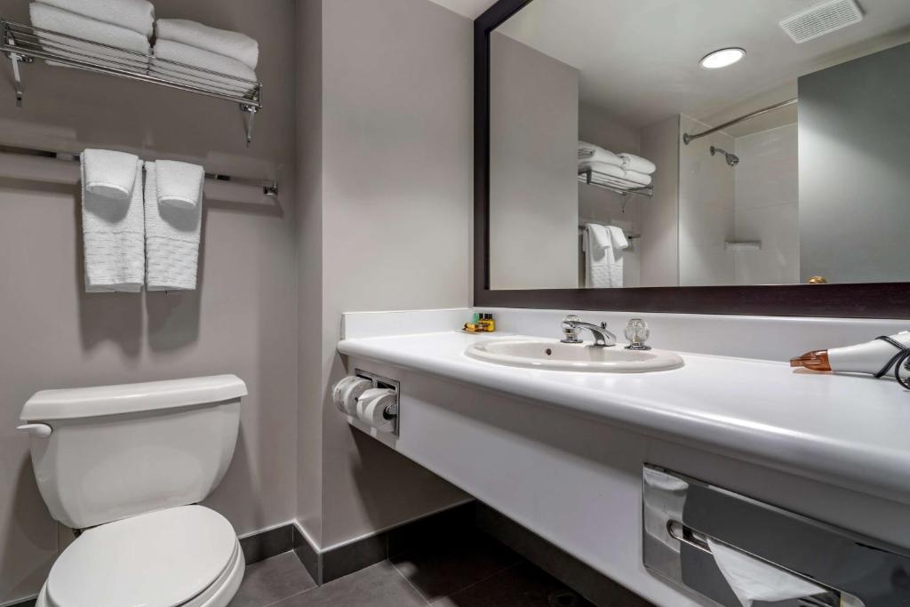 Best Western Plus Vancouver Airport Hotel - Resim 36