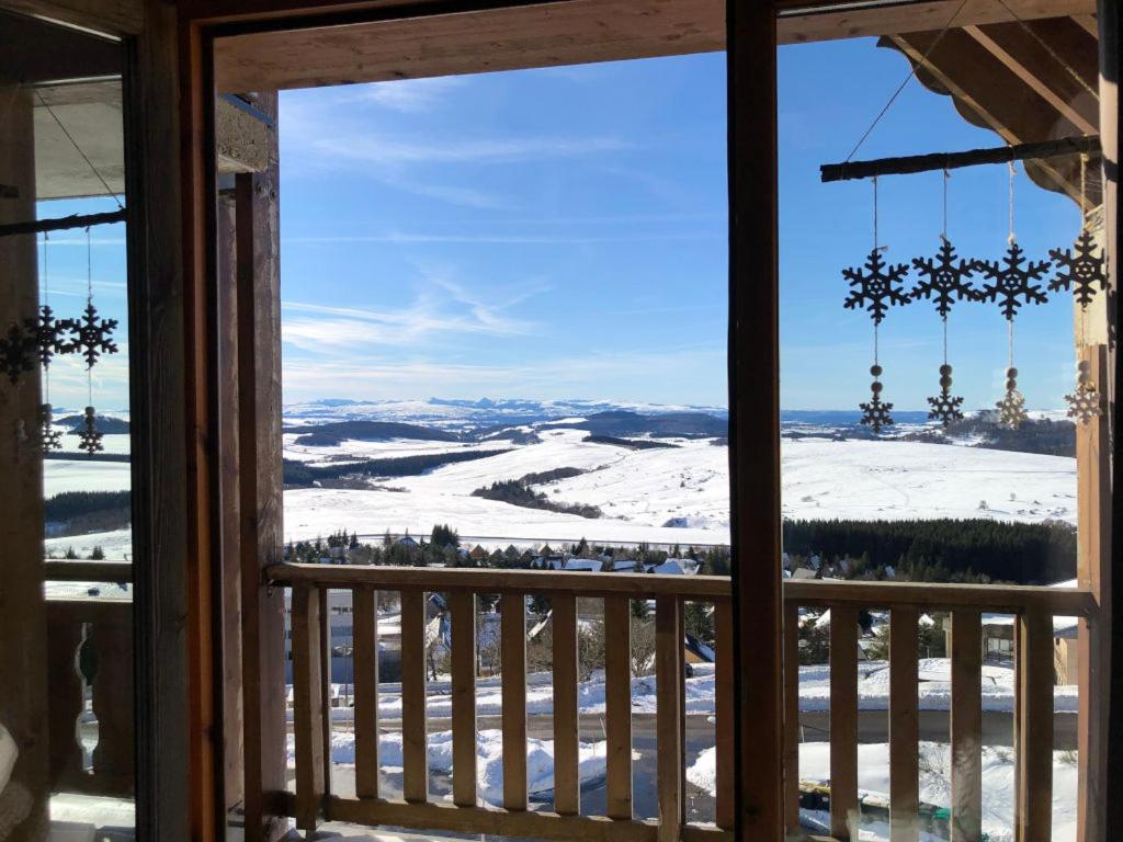 Kraštovaizdis prie apartamentų